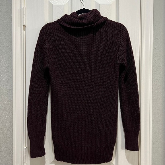 Abercrombie & Fitch Deep Maroon Turtleneck Sweater - Picture 2 of 5